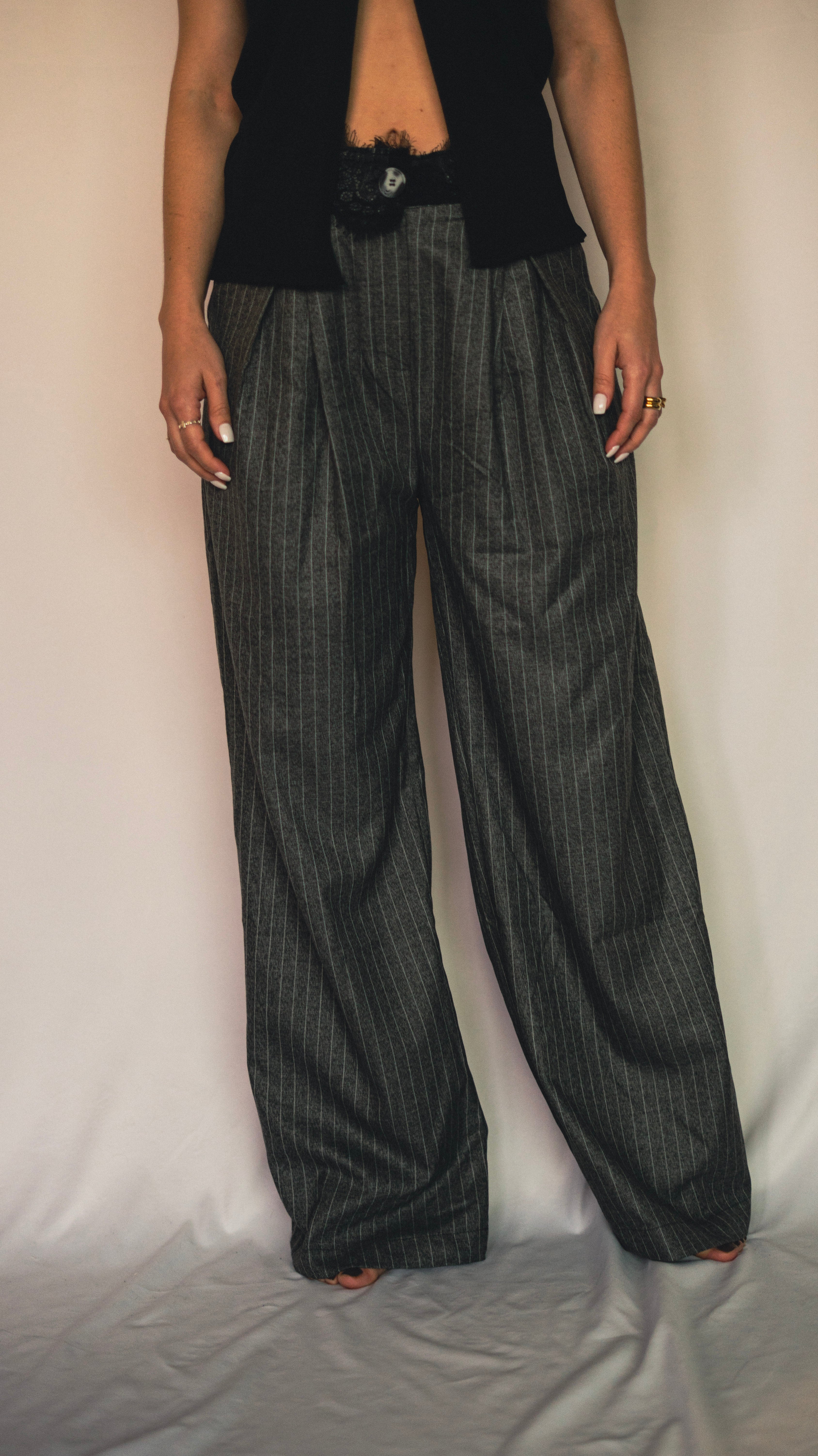 Grey Palazzo Pants With Wide Leg And Buttoned Closure